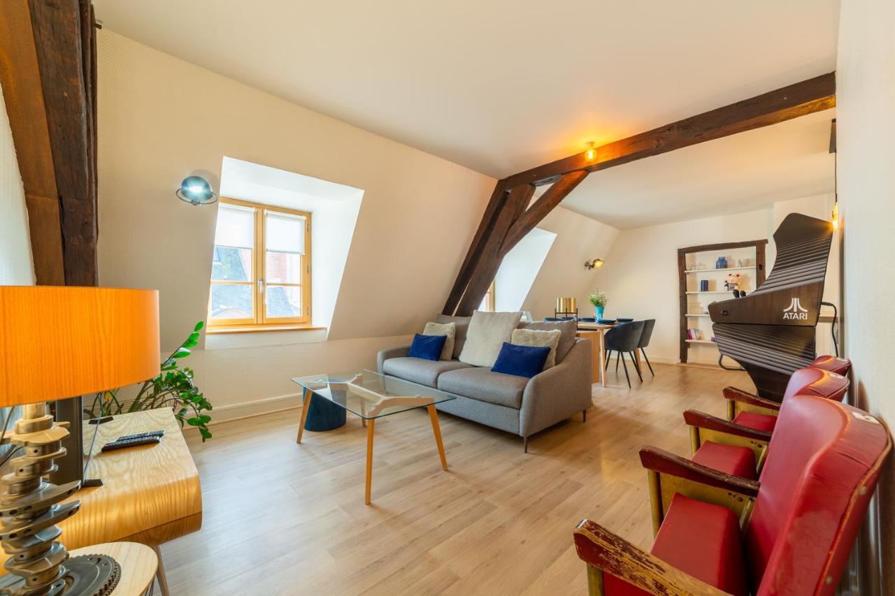 דירות בלואה Happy Loft - Centre Historique + Parking Prive מראה חיצוני תמונה